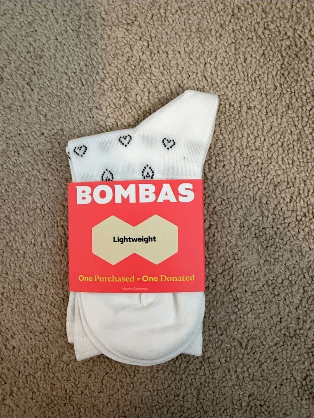 NWT small Bombas Lightweight White Heart Ankle Socks